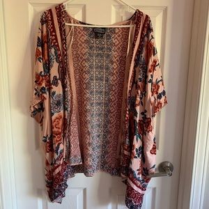 🌼Angie Floral Kimono